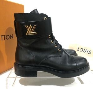 Authentic Louis Vuitton Wonderland Leather Moto Combat Military Boots Booties 7